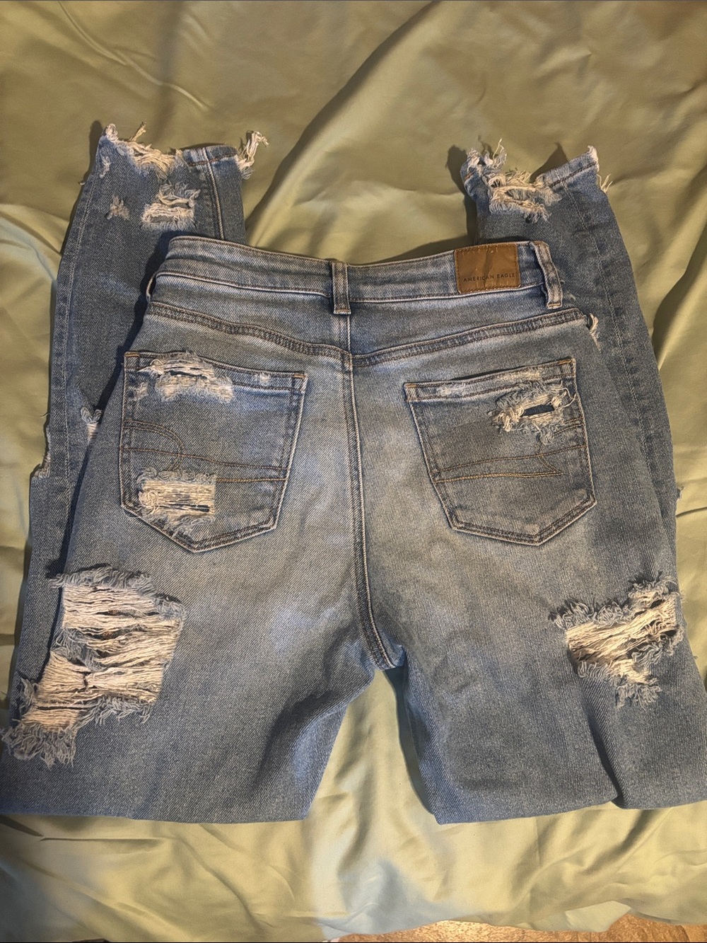 Women’s Distressed Ripped Mom Jeans - Picture 2 of 3